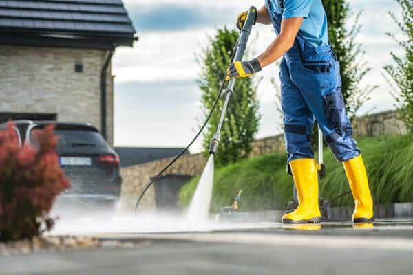 powerful pressure washer
